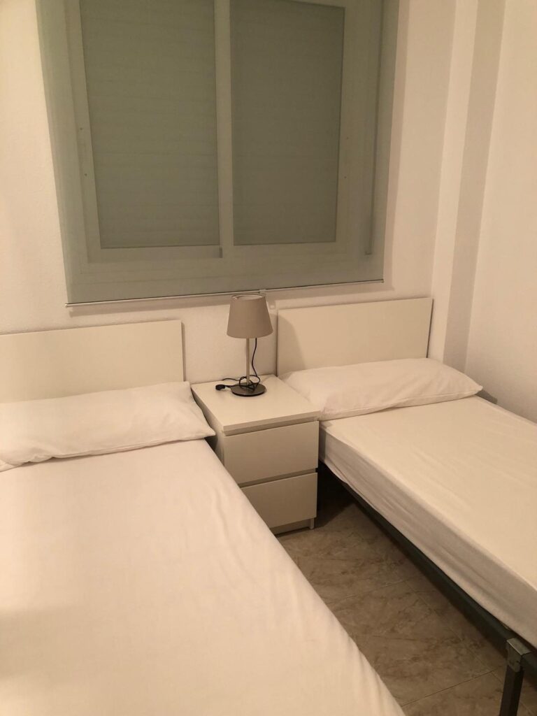 Dormitorio del apartamento de una habitación
